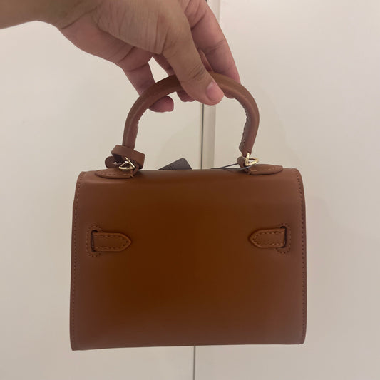 شنطة كريسبيلا بنية لونين حجم صغير Chrisbella small black hand bag brown