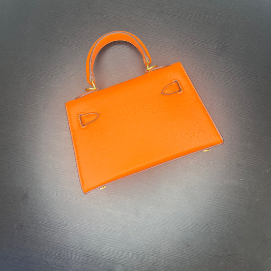 شنطة ميني بلون برتقالي صغيرة Mini orange shoulder bag