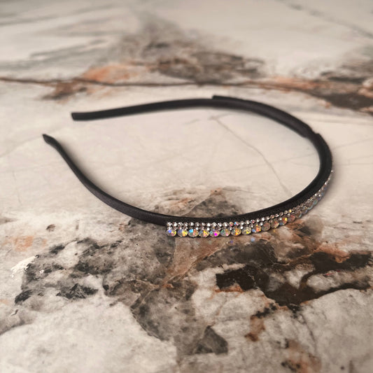 تاج لولو أنيق بتصميم متعرج Chic pearl crown with zigzag design