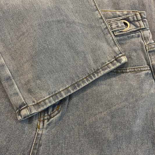 Solid color wide leg jeans بنطلون جينز أزرق فاتح بساق واسع موحد اللون