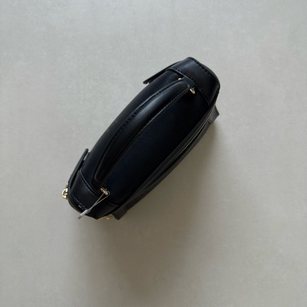 شنطة كريسبيلا لون أسود Chrisbella black bag , cross body bag