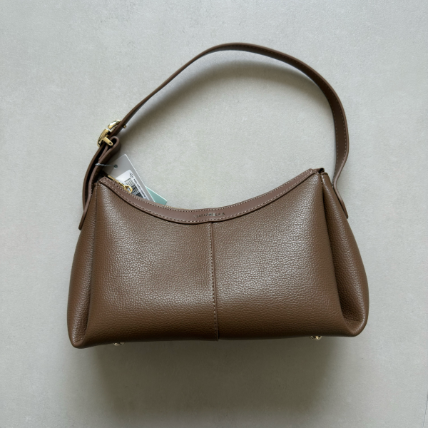 شنطة كريسبيلا حجم وسط بني Chrisbella midume brown hand bag