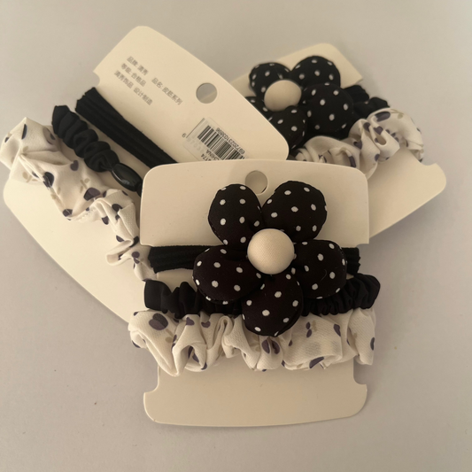 ربطات شعر صغيرة لون أسود  Black Hair Ties 1 set, 3 pcs